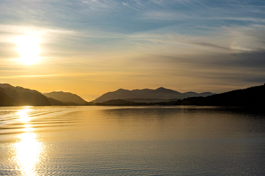 Loch Ness al tramonto