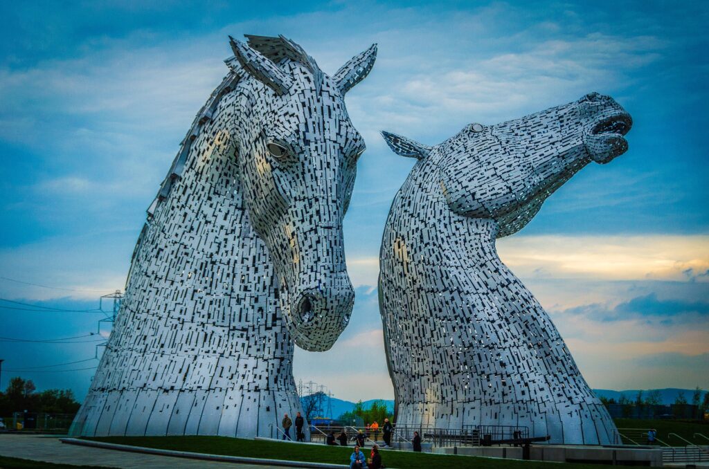 un giorno nelle highlands -Statue Kelpies Scozia